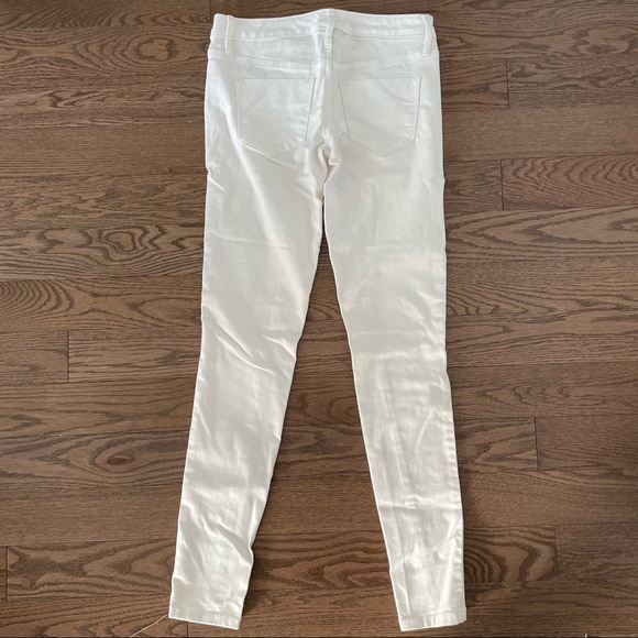 Mossimo Off-White Denim Skinny Jeans With Front Lace Print Design - Picture 2 of 8